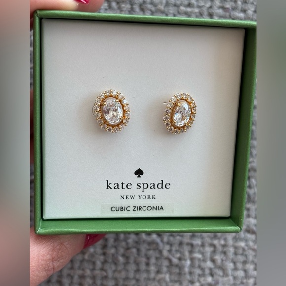 Kate Spade Victoria Oval Crystal Stud Earrings brand new in the box - Picture 5 of 7
